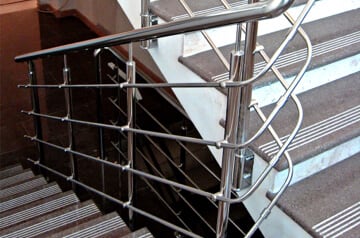 сучасні перила для сходів